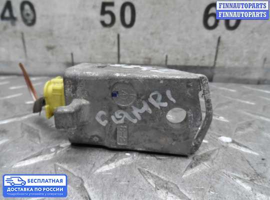 Датчик удара (Airbag) на Toyota Camry XV30