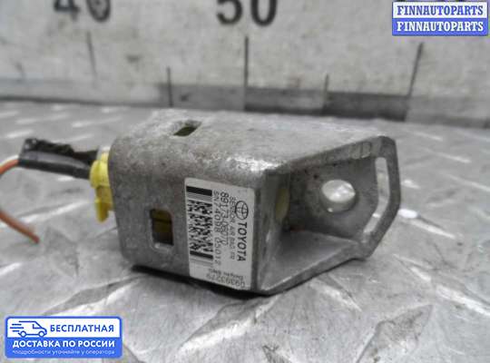 Датчик удара (Airbag) на Toyota Camry XV30