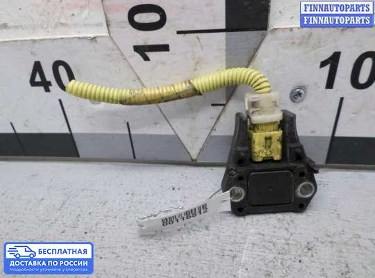 Датчик удара (Airbag) на Toyota Sienna II