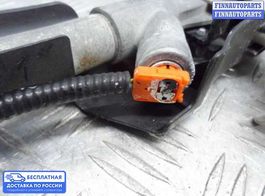 Ремень безопасности на Infiniti Q50 (V37)