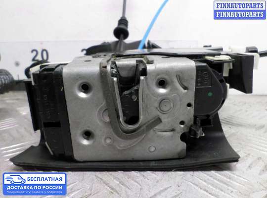 Замок боковой двери на Mercedes-Benz C (W204)