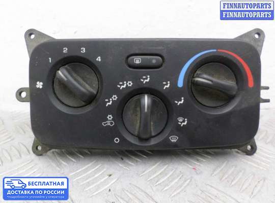 Блок управления печкой на Jeep Cherokee II / Liberty (KJ)