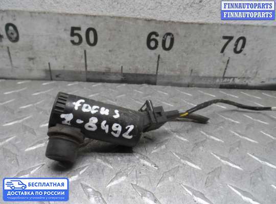 Моторчик (насос) омывателя на Ford Focus I