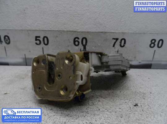 Замок боковой двери на Nissan Primera (P11)