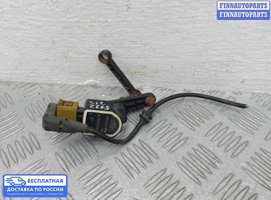 Датчик дорожного просвета на Mercedes-Benz E (W212)