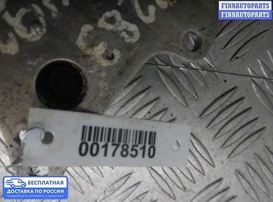 Радиатор масляный на Mercedes-Benz C (W204)