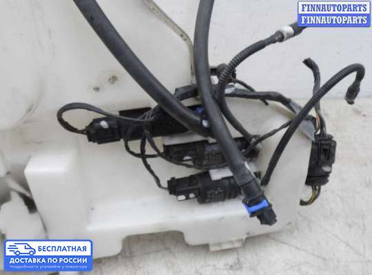 Бачок омывателя на BMW X5 (E70)
