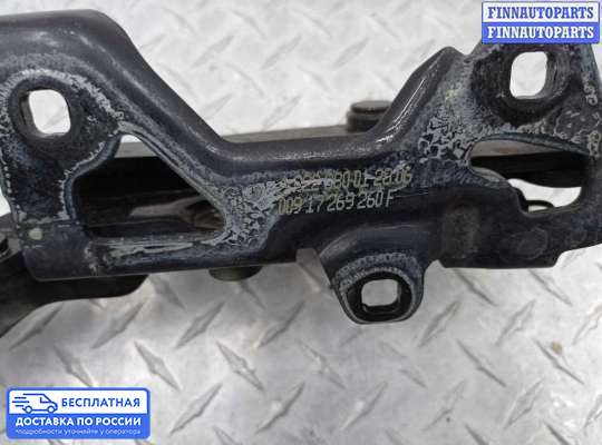 Петля капота на Mercedes-Benz S (W222)