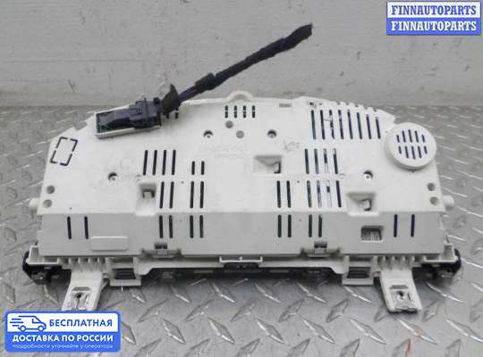 Щиток приборов на Land Rover Freelander II