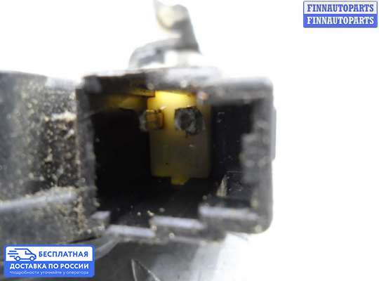 Замок боковой двери на Subaru Forester I (SF)