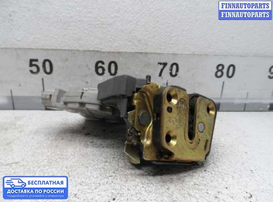 Замок боковой двери на Nissan Primera (P11)