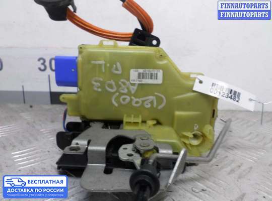 Замок боковой двери на Audi A8 (D3, 4E)