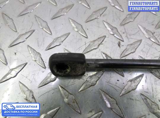 Амортизатор капота на Mercedes-Benz C (W204)