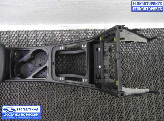 Подлокотник на Volkswagen Passat CC (357)