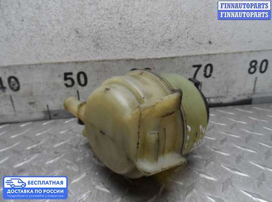 Бачок гидроусилителя на Toyota Camry XV40
