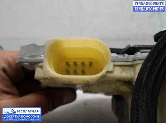 Замок боковой двери на Audi Q7 (4L)