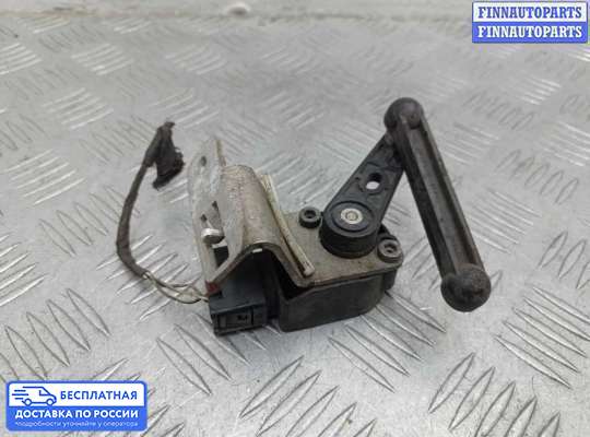 Датчик дорожного просвета на BMW 5 (F10/F11)