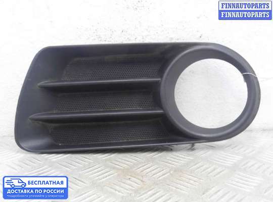 Решетка (заглушка) бампера на Subaru Forester III (SH)