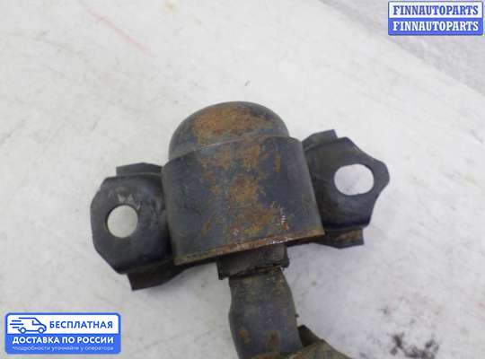 Рычаг подвески на Nissan Primera (P12)