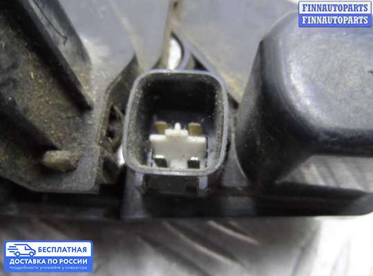 Замок боковой двери на Jeep Grand Cherokee III (WK, WH)
