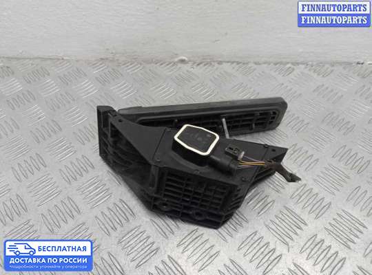 Педальный узел (педаль) на Mercedes-Benz C (W204)