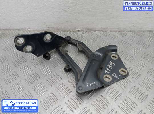 Петля капота на Volkswagen Touareg I (7L)