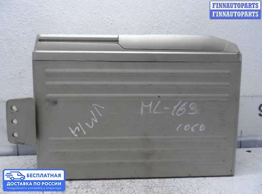 CD-чейнджер на Mercedes-Benz ML (W163)