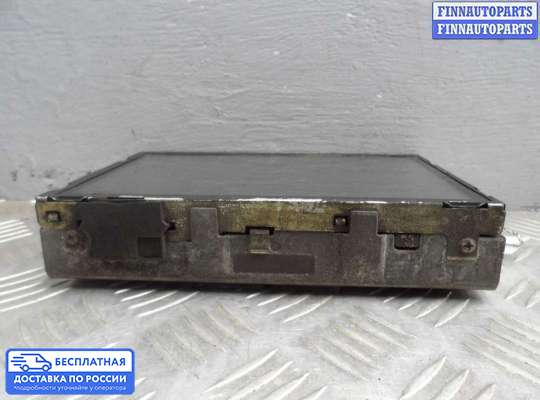 Дисплей бортового компьютера на Infiniti Q50 (V37)