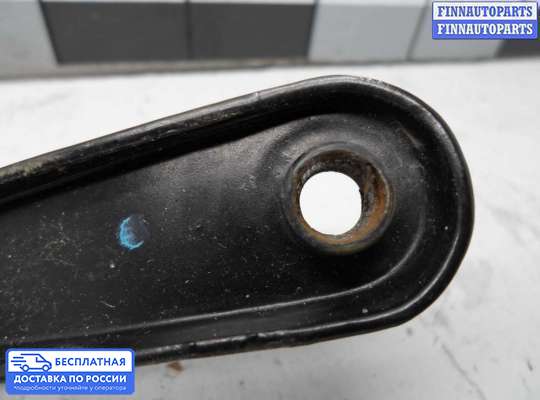 Поводок дворника на Renault Duster