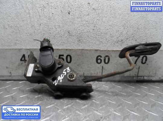 Педальный узел (педаль) на Toyota Camry XV30