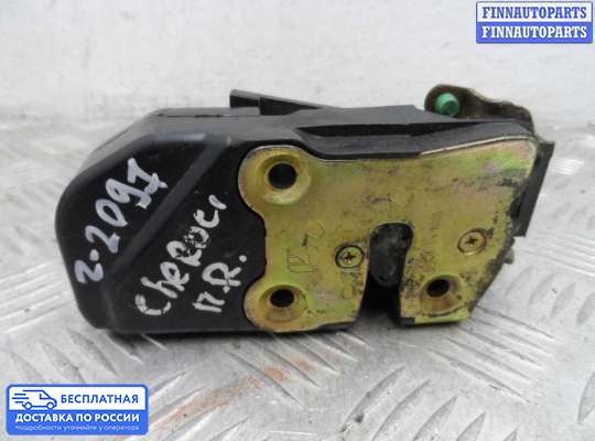 Замок боковой двери на Jeep Grand Cherokee III (WK, WH)