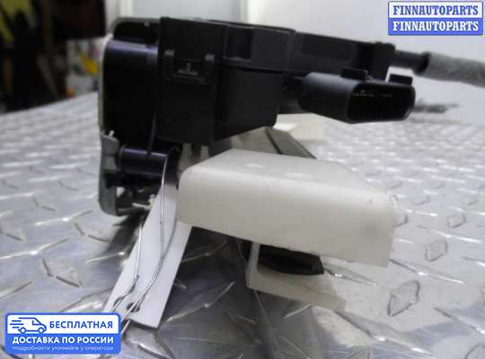 Замок боковой двери на Ford Kuga II / Escape III