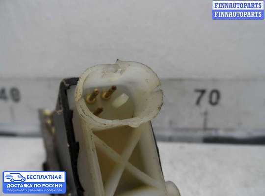 Замок боковой двери на Opel Omega B
