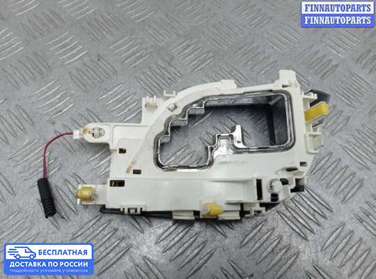 Консоль салона на Toyota Venza (GV10)