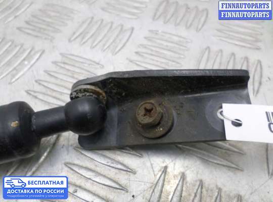 Амортизатор крышки багажника на Infiniti FX I (S50)