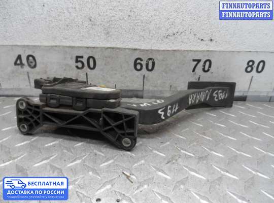Педальный узел (педаль) на Nissan Navara / PickUp (D40)