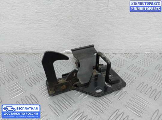 Замок капота на Volkswagen Touareg I (7L)