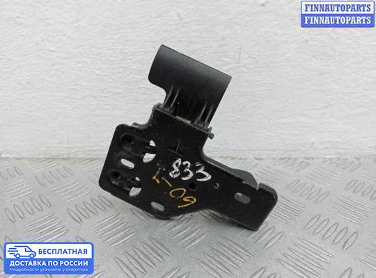 Замок капота на Volkswagen Touareg I (7L)