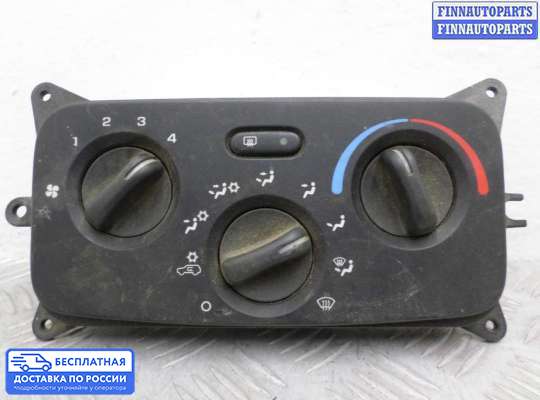 Блок управления печкой на Jeep Cherokee II / Liberty (KJ)