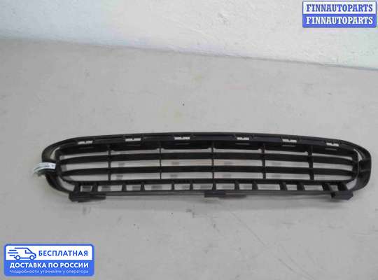 Решетка (заглушка) бампера на Toyota Camry XV40