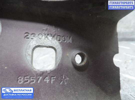 Петля двери на Chrysler PT Cruiser