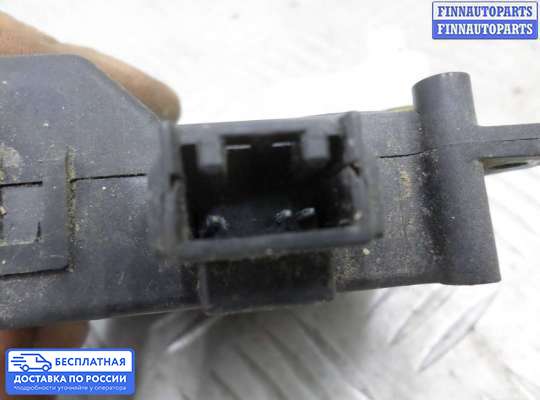 Моторчик заслонки печки на Toyota Camry XV30