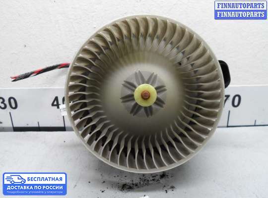 Мотор отопителя на Toyota Venza (GV10)