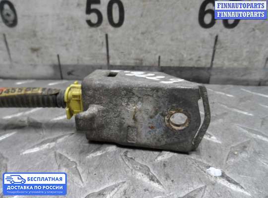Датчик удара (Airbag) на Toyota Camry XV30