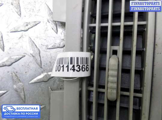 Фонарь салона (плафон) на Toyota Sienna II