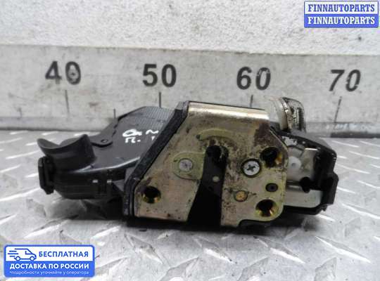 Замок боковой двери на Toyota Camry XV40