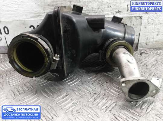 Корпус воздушного фильтра на Mercedes-Benz Vito (W639)