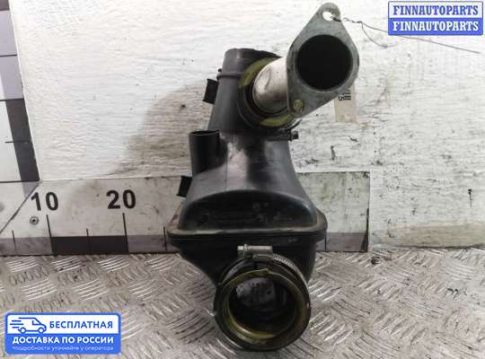 Корпус воздушного фильтра на Mercedes-Benz Vito (W639)