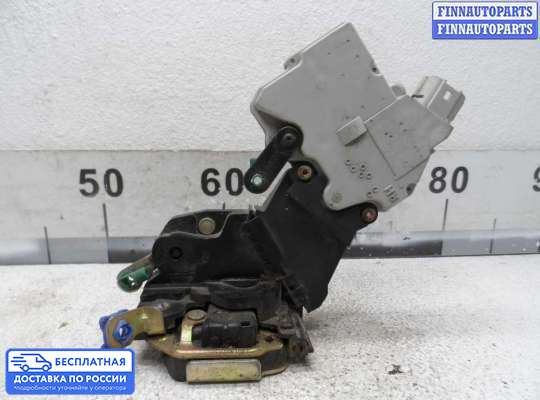Замок боковой двери на Nissan Maxima QX II (A32)