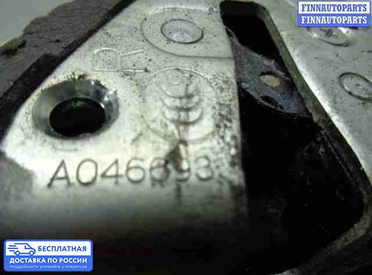 Замок боковой двери на Toyota Highlander II (XU40)